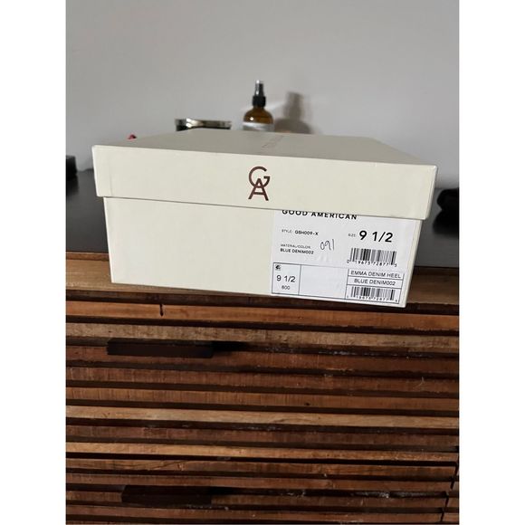 BNIB GOOD AMERICAN CLASSIC DENIM HEEL SIZE 9.5 - Picture 10 of 11